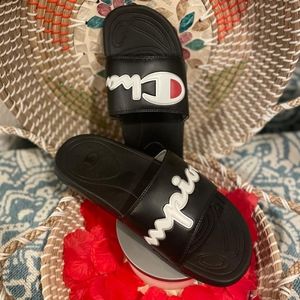Champion Slides Womens size 8